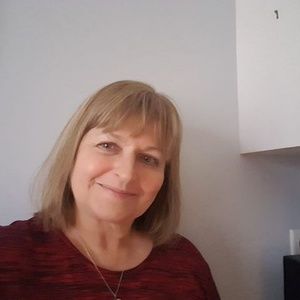 Meet your Posher, Sharon